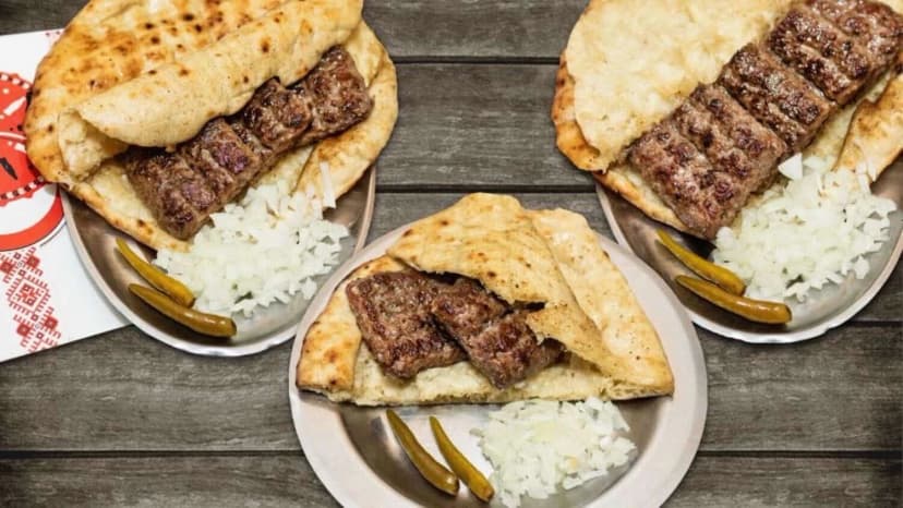Tradicionalni deserti sa kafom – slatko uživanje